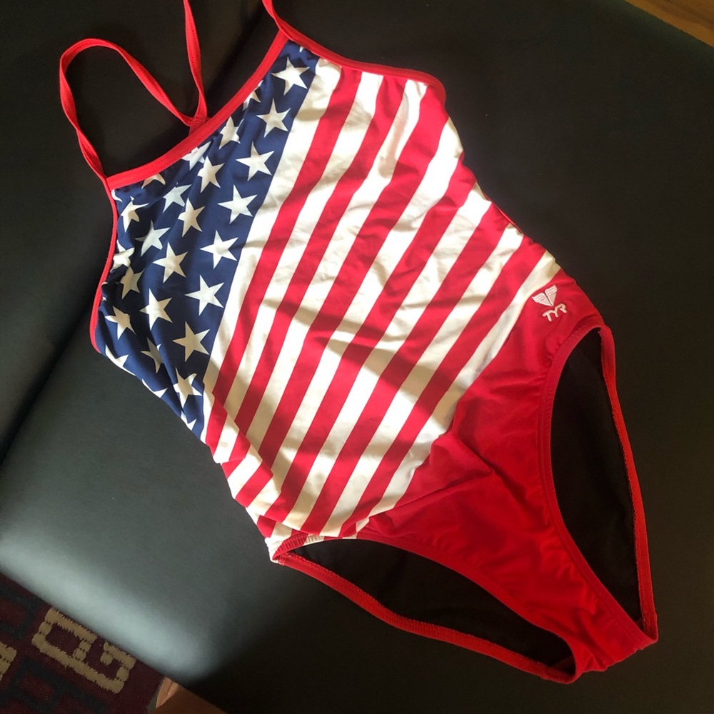 TYR Cutoutfit American flag swimsuit size 34